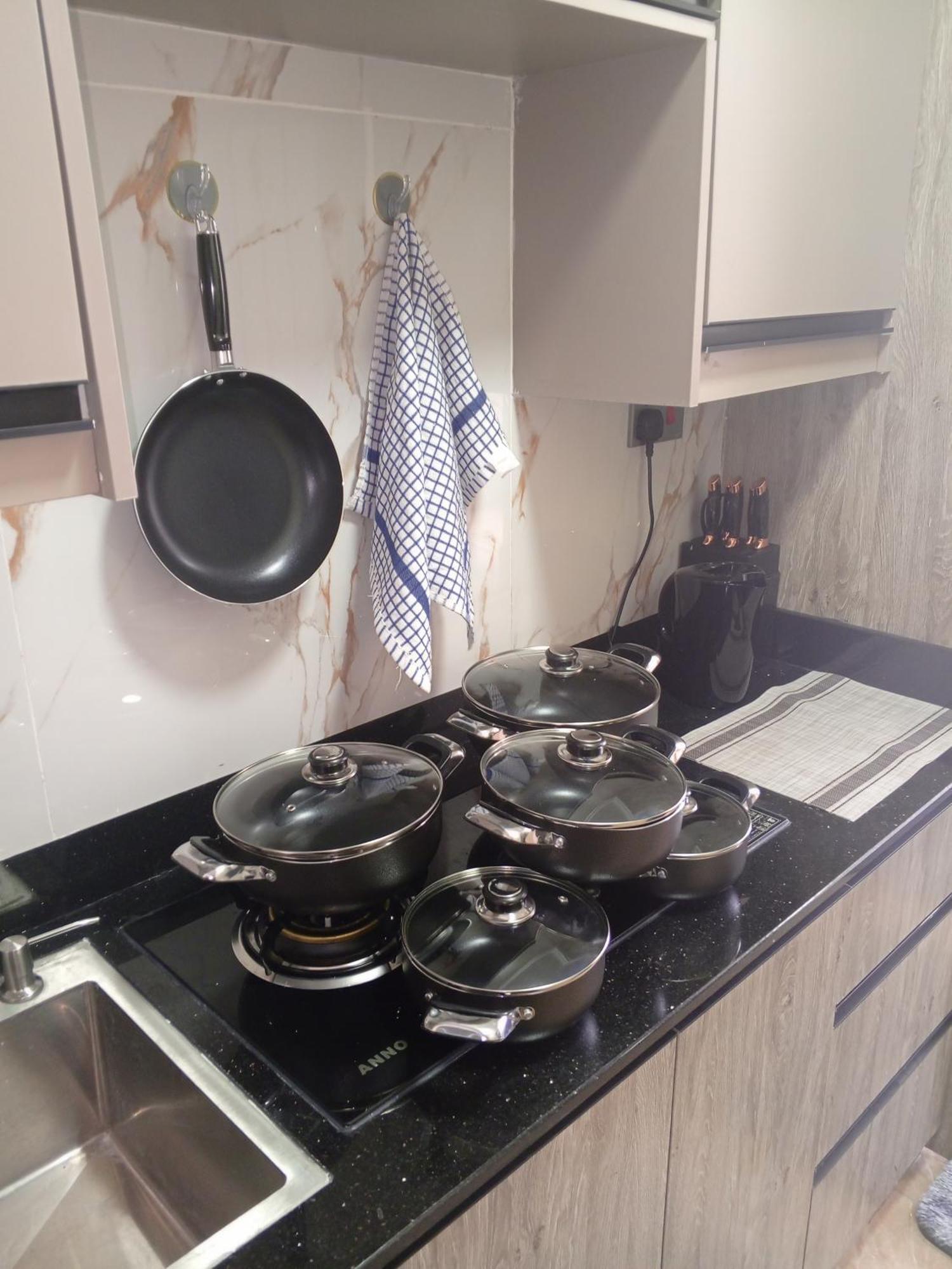 Luxury Studio Apartment, Kilimani, George Padmore Road - Opulence Stays Nairobi Luaran gambar